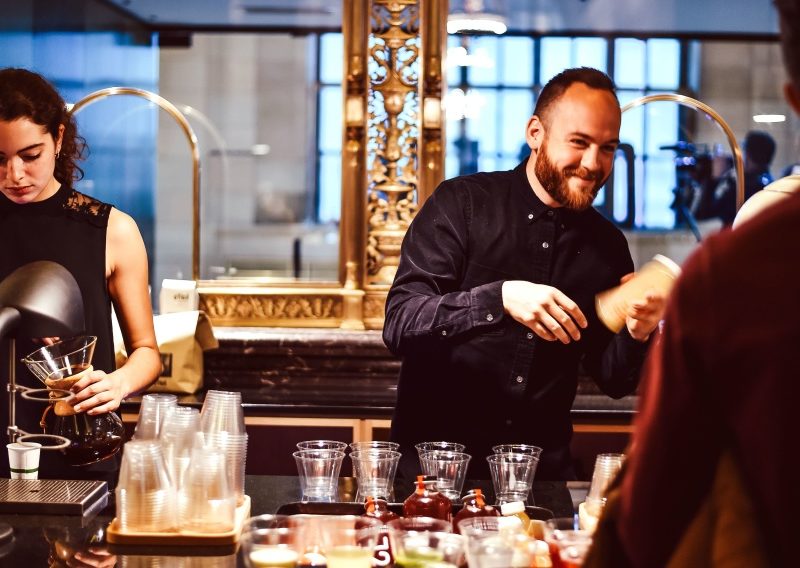 bar